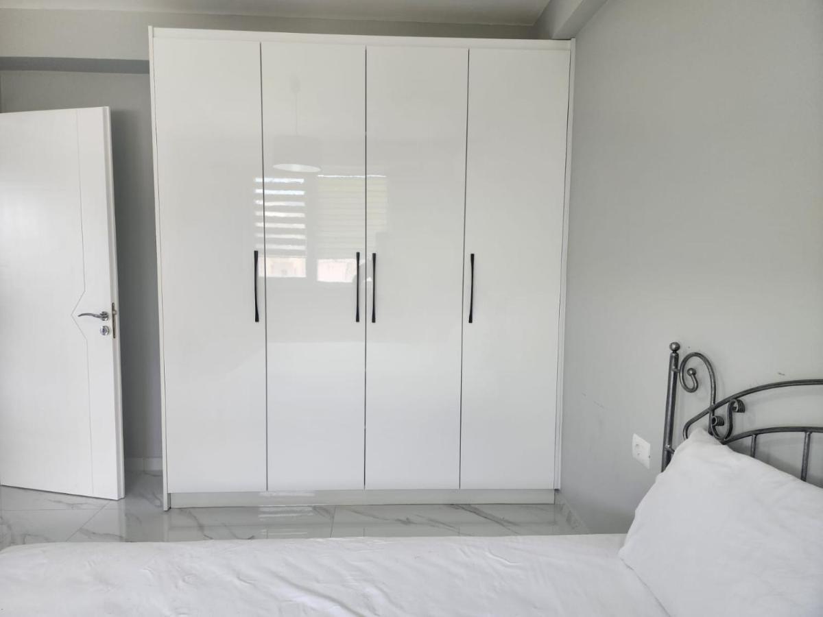 Amazing Sea View Apartment Saranda Extérieur photo
